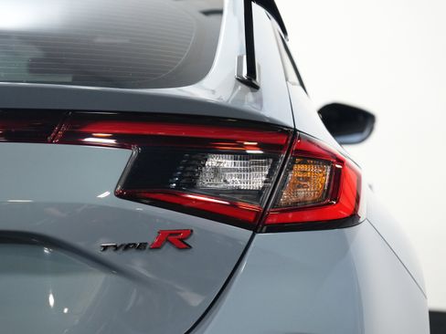 Used 2024 Honda Civic Type R image 18