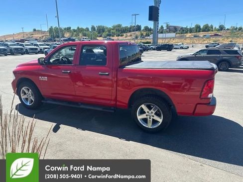 Used 2018 RAM 1500 Express w/ Express Value Package AWD/4WD image 4