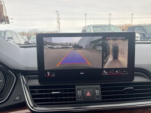 Used 2023 Audi Q5 2.0T Prestige w/ Prestige Package image 16