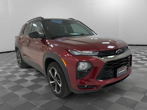 Certified 2022 Chevrolet TrailBlazer RS w/ Technology Package AWD/4WD image 7