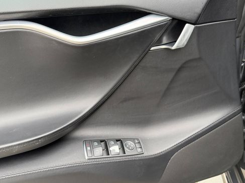 Used 2012 Tesla Model S RWD image 17