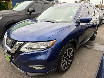 Used 2017 Nissan Rogue SL w/ SL Premium Package