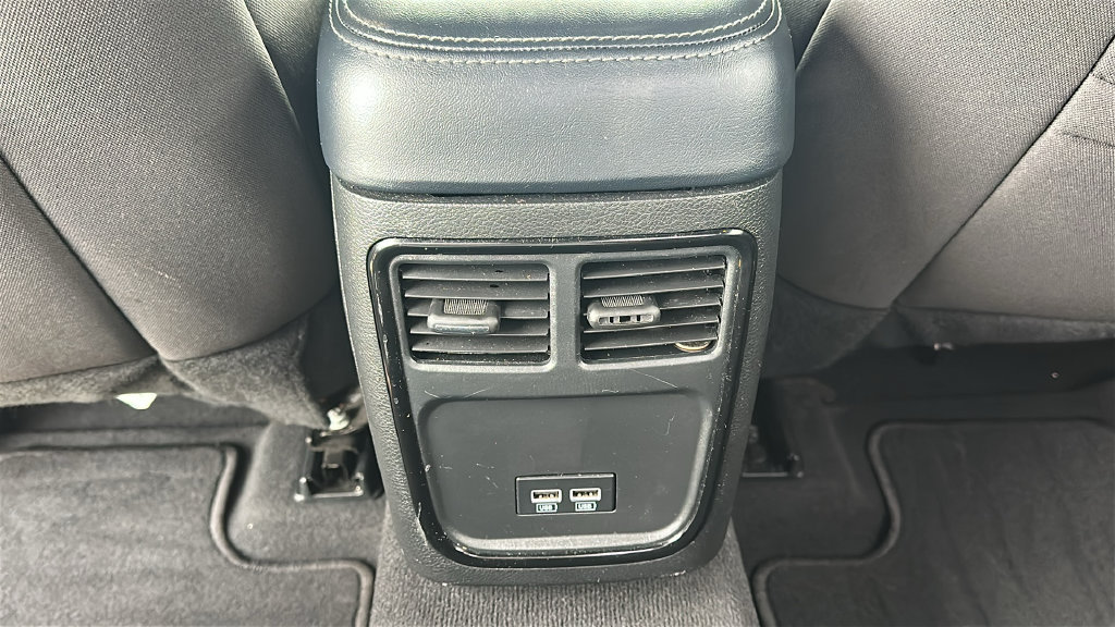 Used 2023 Dodge Charger SXT w/ Blacktop Package RWD image 31