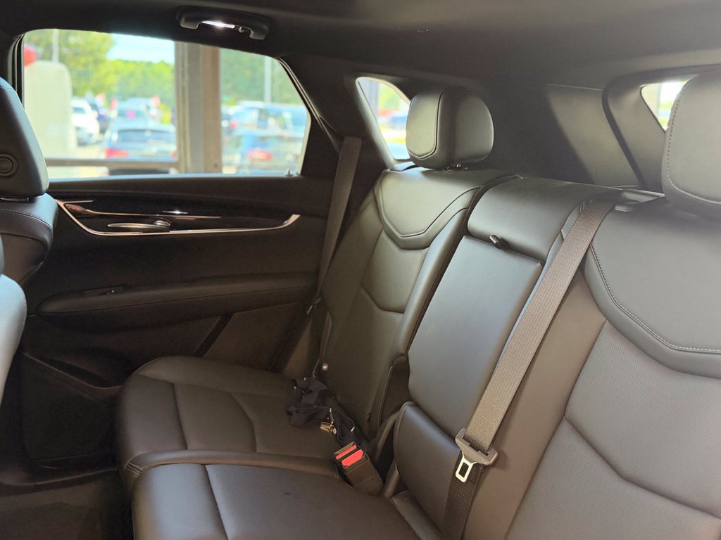 Used 2022 Cadillac XT5 Premium Luxury FWD image 12