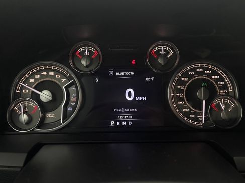 Used 2016 RAM 1500 Limited AWD/4WD image 22