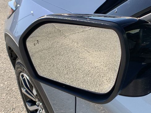 Used 2025 Ford Explorer ST-Line w/ Premium Package image 17