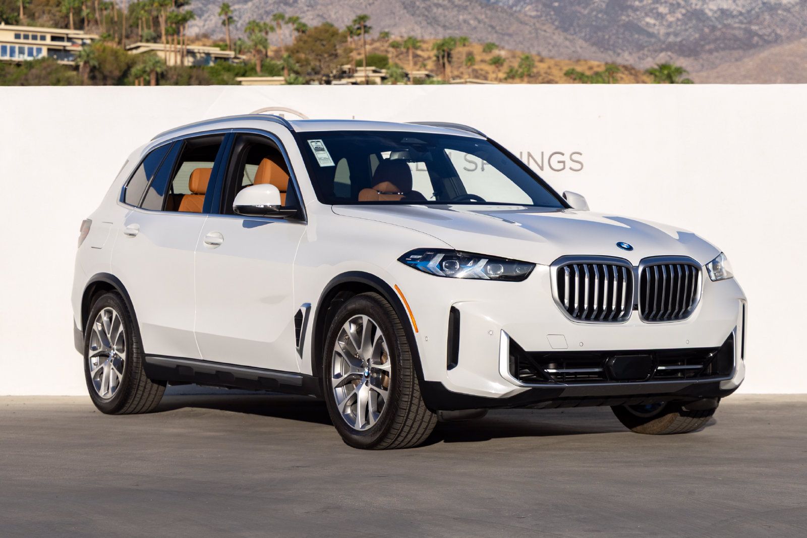 Certified 2026 BMW X5 xDrive50e w/ Parking Assistance Package AWD/4WD image 2