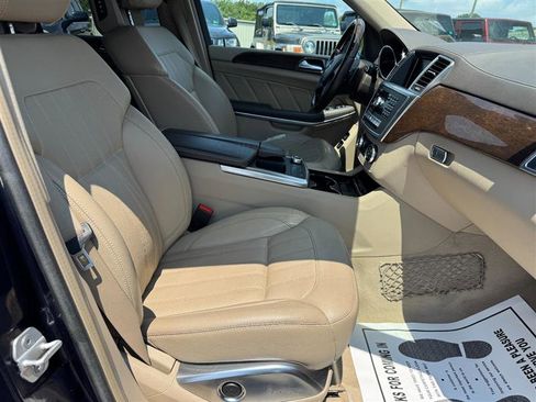 Used 2013 Mercedes-Benz GL 450 4MATIC image 10