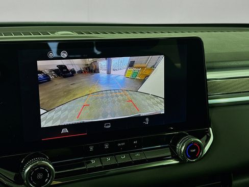 New 2025 GMC Canyon Elevation image 16