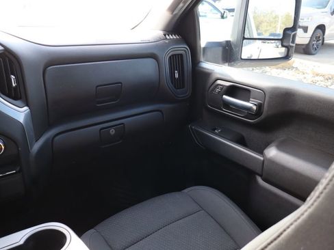 Used 2022 Chevrolet Silverado 2500 Custom w/ Custom Value Package AWD/4WD image 41