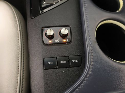 Used 2015 Toyota Avalon XLE FWD image 7