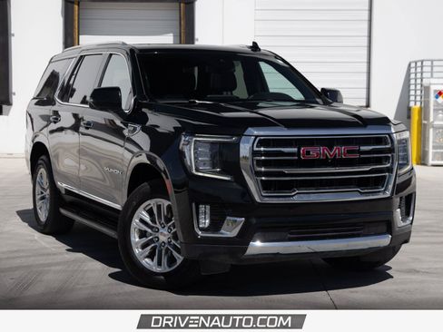 Used 2024 GMC Yukon SLT w/ SLT Luxury Package AWD/4WD image 1