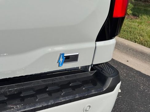 New 2024 Ford F150 Lightning Lariat image 10