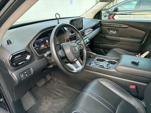 Used 2023 Honda Pilot Elite image 11