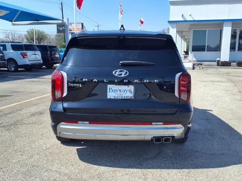 Used 2024 Hyundai Palisade Calligraphy image 22