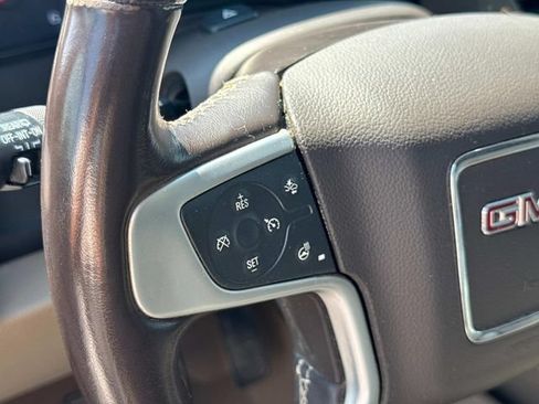Used 2019 GMC Yukon SLT w/ Open Road Package AWD/4WD image 36