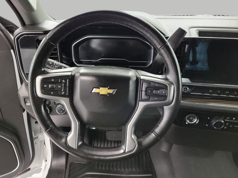 Used 2024 Chevrolet Silverado 1500 LT image 6