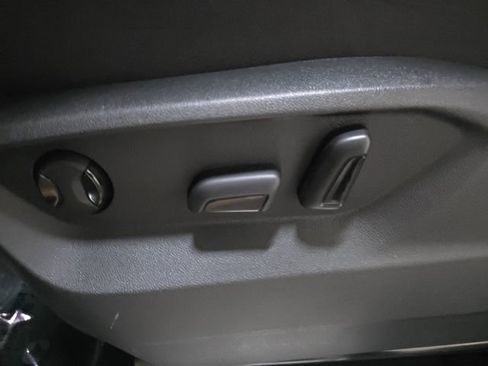 Used 2024 Volkswagen Atlas Peak Edition SE image 14