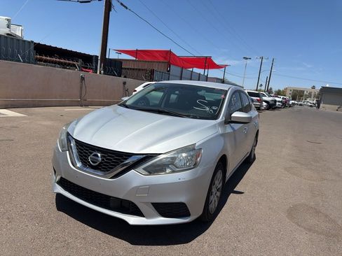 Used 2019 Nissan Sentra S FWD image 4