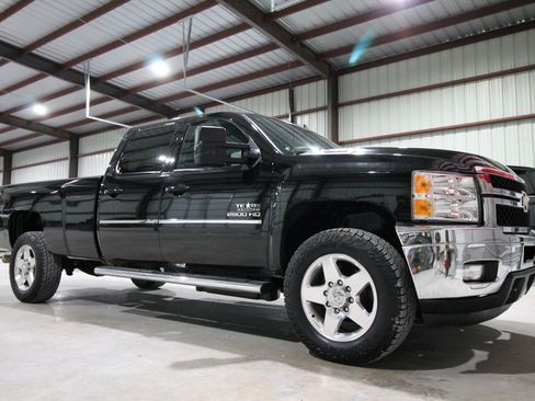 Used 2014 Chevrolet Silverado 2500 LT w/ Texas Edition AWD/4WD image 16