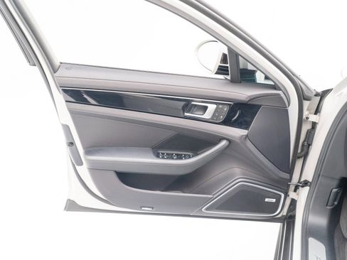 Certified 2022 Porsche Panamera 4 image 20