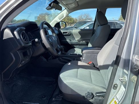Used 2018 Toyota Tacoma SR5 image 7