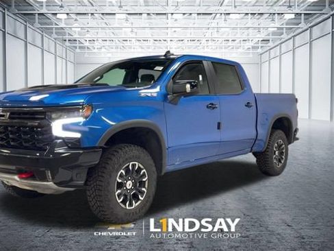 Used 2024 Chevrolet Silverado 1500 ZR2 AWD/4WD image 4