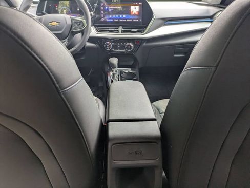 New 2026 Chevrolet Trax LT w/ Driver Confidence Package FWD image 24