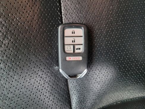 Used 2016 Honda Accord Touring image 32