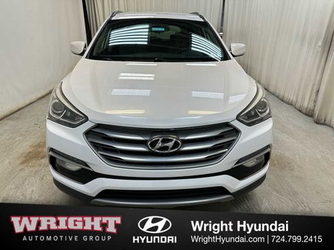 Used 2017 Hyundai Santa Fe Sport image 2
