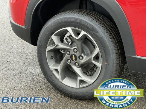 New 2026 Chevrolet Trax LT w/ Driver Confidence Package image 34