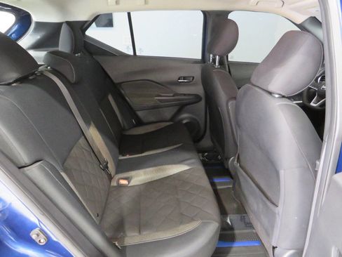 Used 2020 Nissan Kicks SV FWD image 12