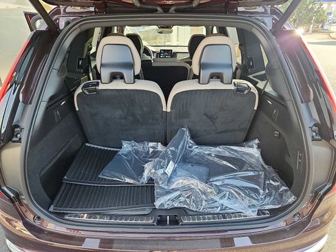 Used 2026 Volvo XC90 B6 Plus w/ Protection Package AWD/4WD image 27