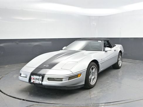 Used 1996 Chevrolet Corvette Convertible RWD image 5