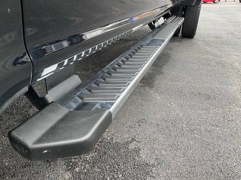 Used 2017 Ford F350 Lariat w/ Chrome Package image 21