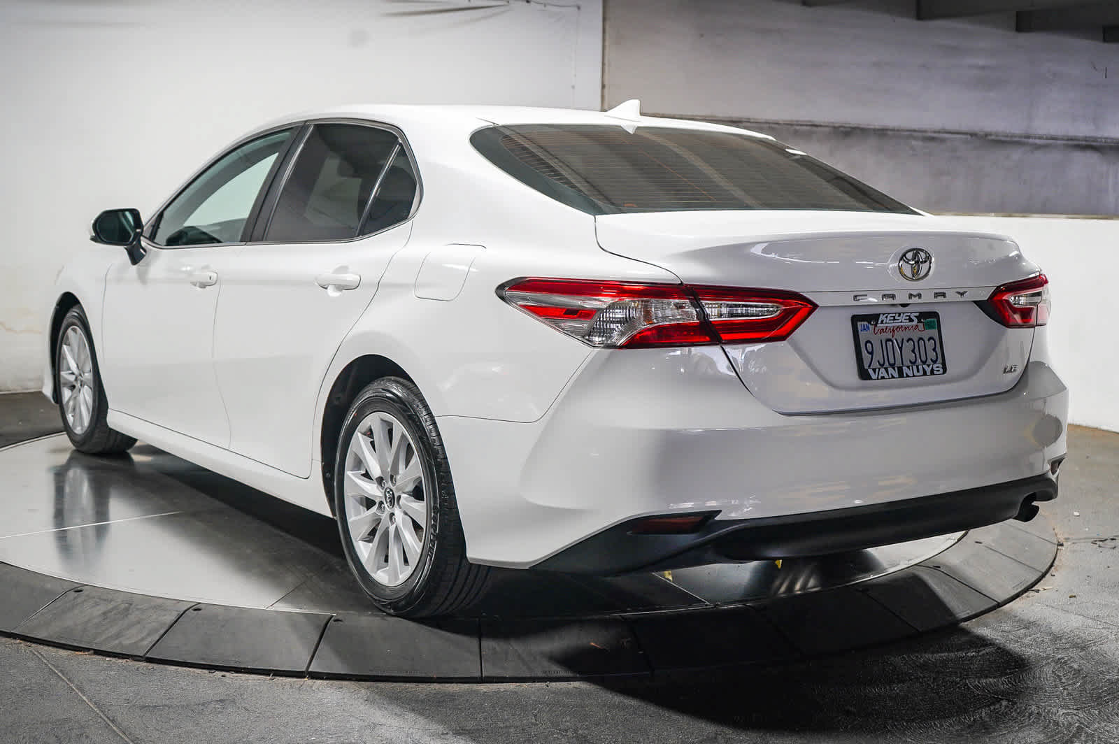Certified 2020 Toyota Camry LE FWD image 6