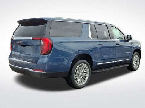 New 2026 GMC Yukon XL Elevation w/ Elevation Premium Package image 7