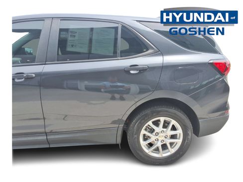 Used 2022 Chevrolet Equinox LS AWD/4WD image 6