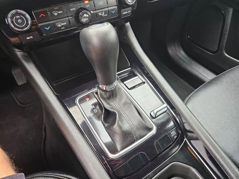 Used 2025 Jeep Compass Limited image 28