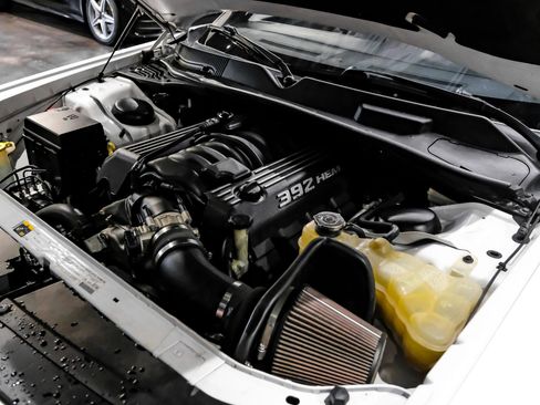 Used 2013 Dodge Challenger SRT8 Core image 38