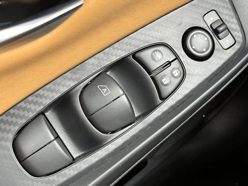 New 2025 Nissan Sentra SV w/ SV Premium Package image 20