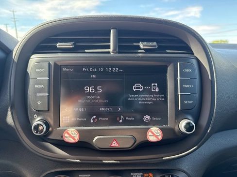 Used 2023 Kia Soul LX w/ LX Technology Package image 28