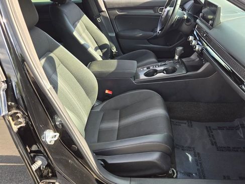 Used 2025 Honda Civic Sport image 16