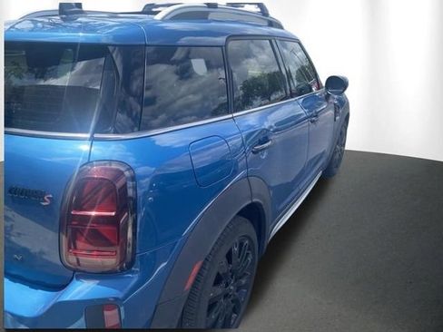 Used 2024 MINI Cooper Countryman S w/ Premium Package FWD image 4