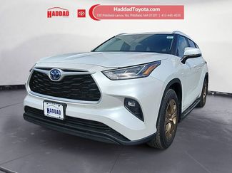 Used 2023 Toyota Highlander Bronze Edition AWD/4WD video 1