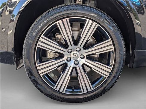 Certified 2024 Volvo XC90 T8 Ultimate w/ Protection Package Premier AWD/4WD image 26