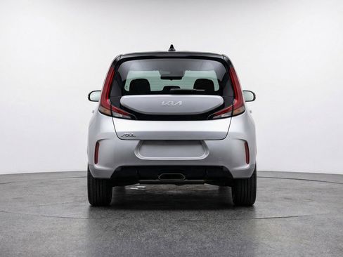 Used 2025 Kia Soul LX w/ LX Technology Package image 7