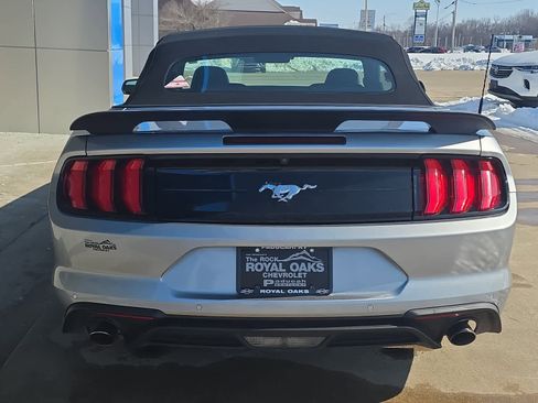 Used 2022 Ford Mustang Premium RWD image 14