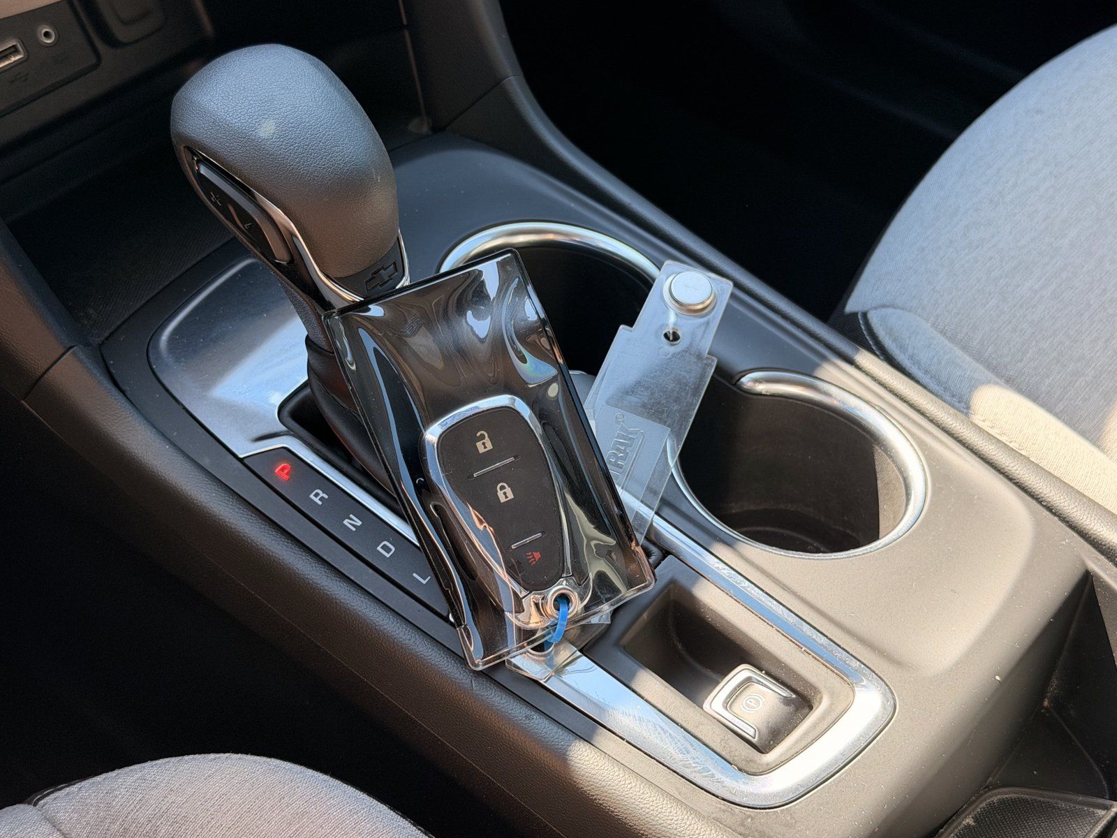 Used 2022 Chevrolet Equinox LS FWD image 34