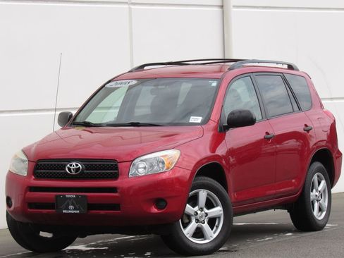 Used 2008 Toyota RAV4 4WD image 1